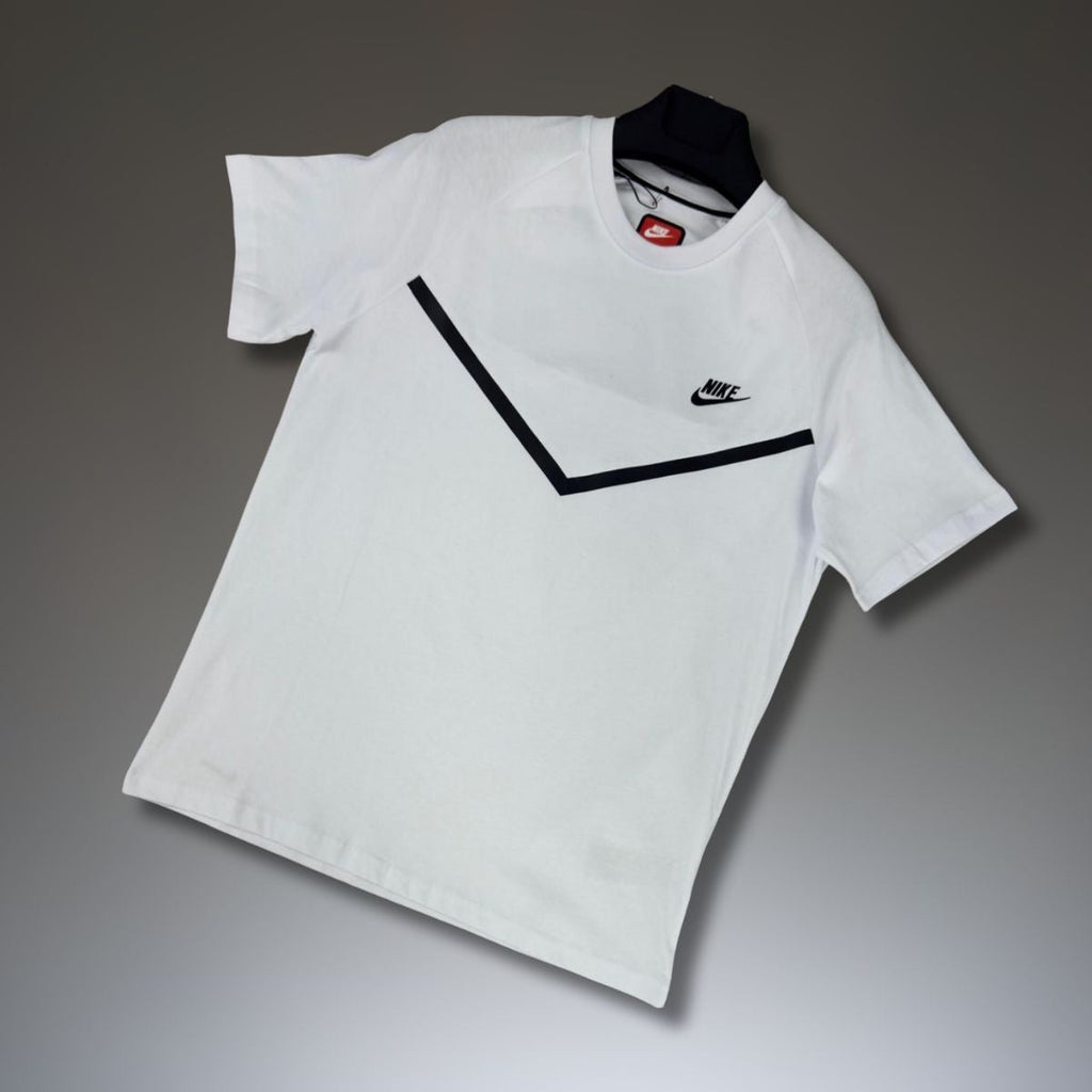 Koszulka Nike Tech Fleece dla dzieci, biała. Jakość premium