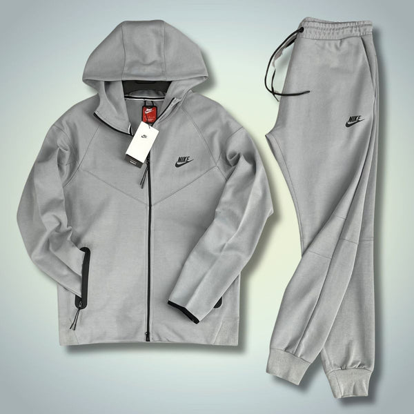Męski dres Nike Tech Fleece, jasnoszary. Model 2023. Najwyższa jakość