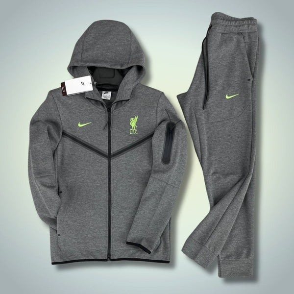 Męski dres Nike Liverpool Tech Fleece, szary. Najwyższa jakość