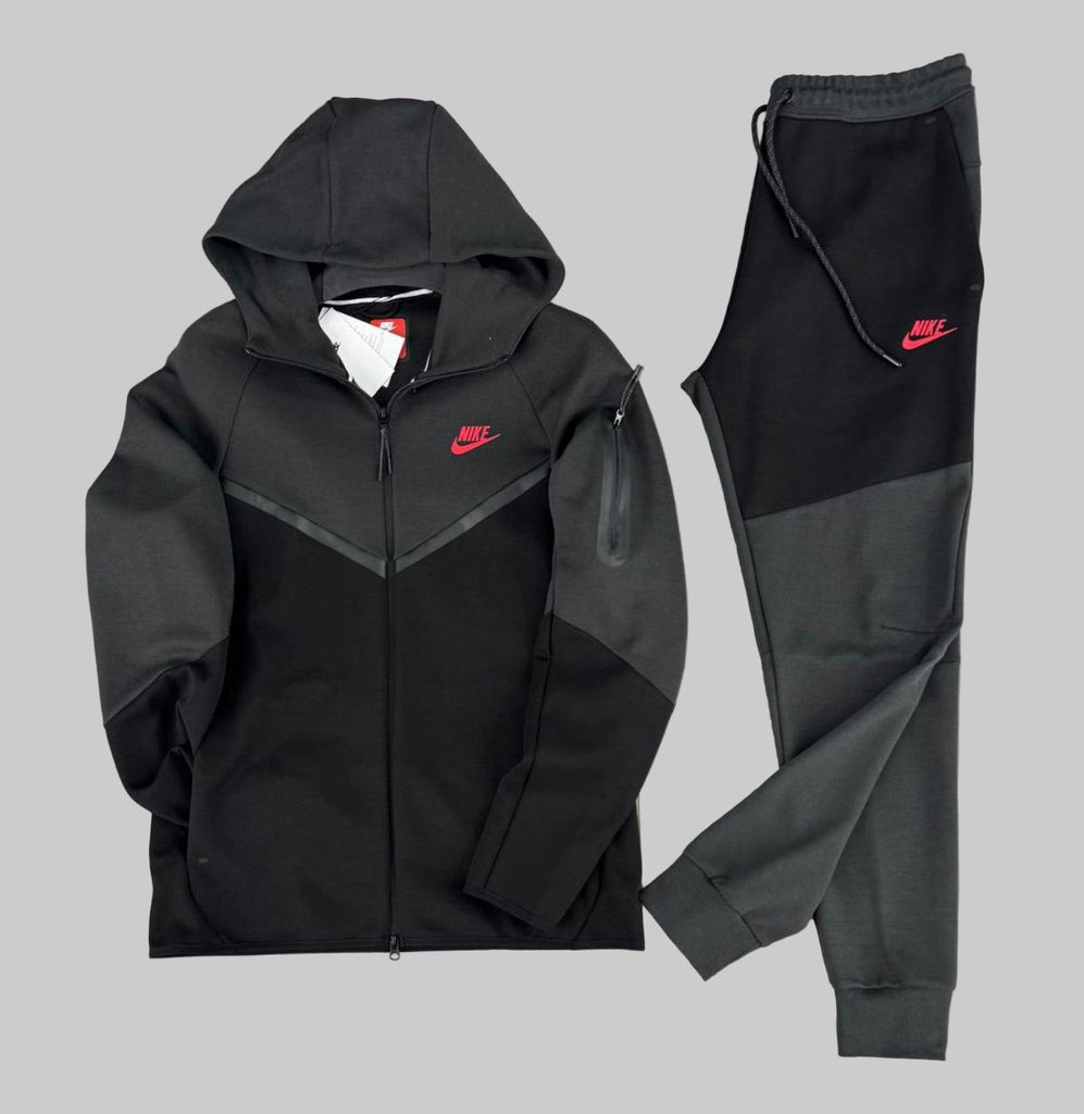 Męski dres Nike Tech Fleece, czarny i grafitowy, z czarnymi liniami, kieszenią na rękawie i czerwonym logo