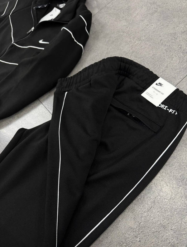 Męski dres Nike, czarny z dwiema białymi paskami