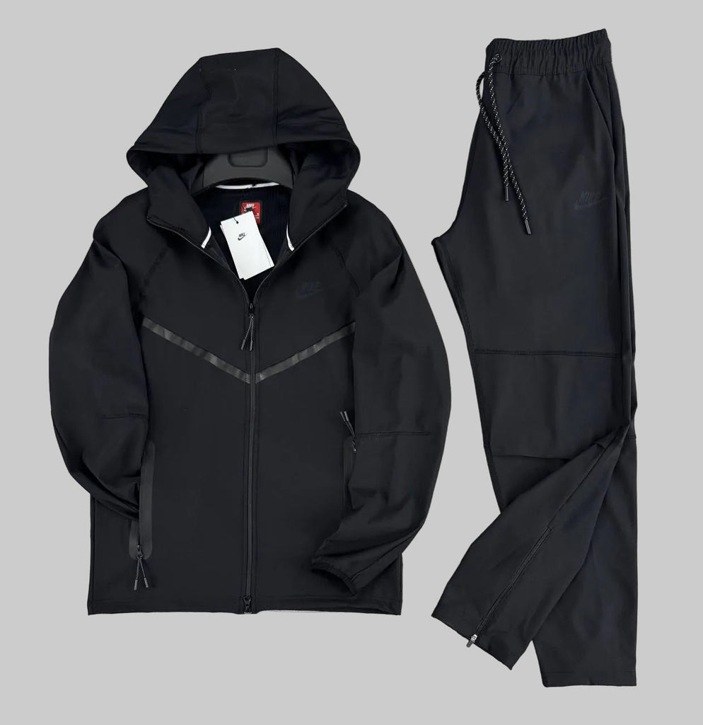 Męski dres Nike, czarny