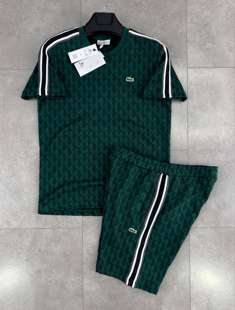 Męski komplet Lacoste, koszulka i krótkie spodenki w kolorze ciemnozielony z żakardowym monogramem.