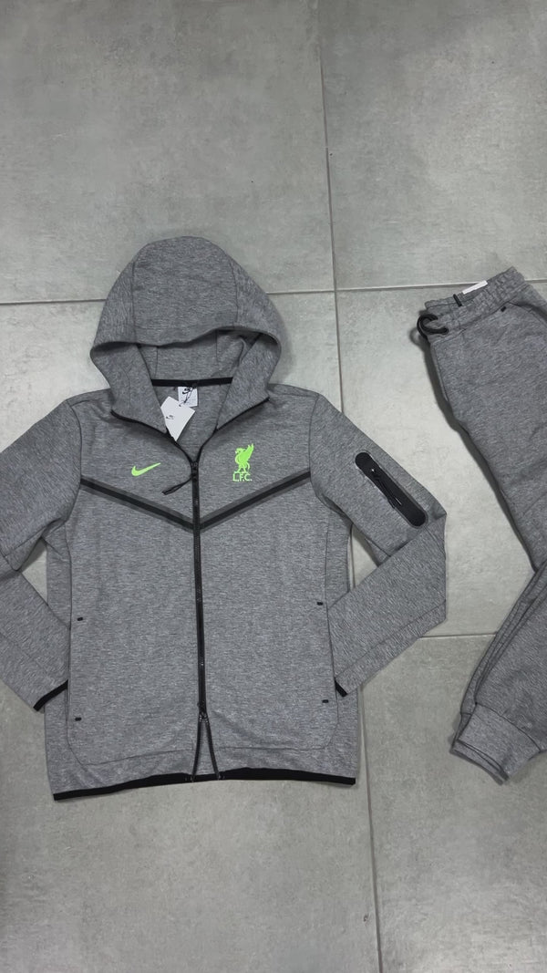 Męski dres Nike Liverpool Tech Fleece, szary. Najwyższa jakość